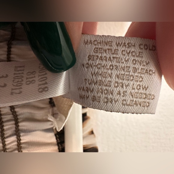 Chico's Women's Beige Brown Tan Aztec Print 3/4 Sleeve Tunic Top - Picture 6 of 6